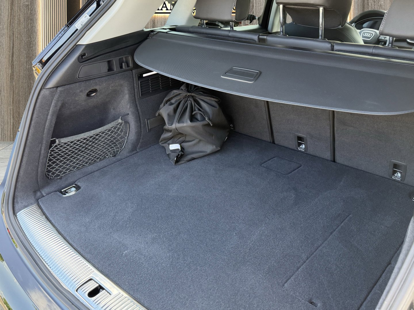 Used 2024 Audi Q5 e Premium w/ Convenience Package image 20