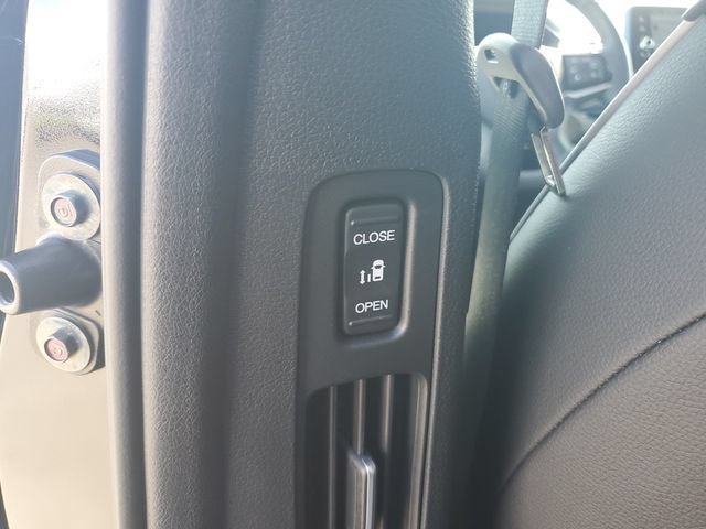 Certified 2025 Honda Odyssey Elite image 18