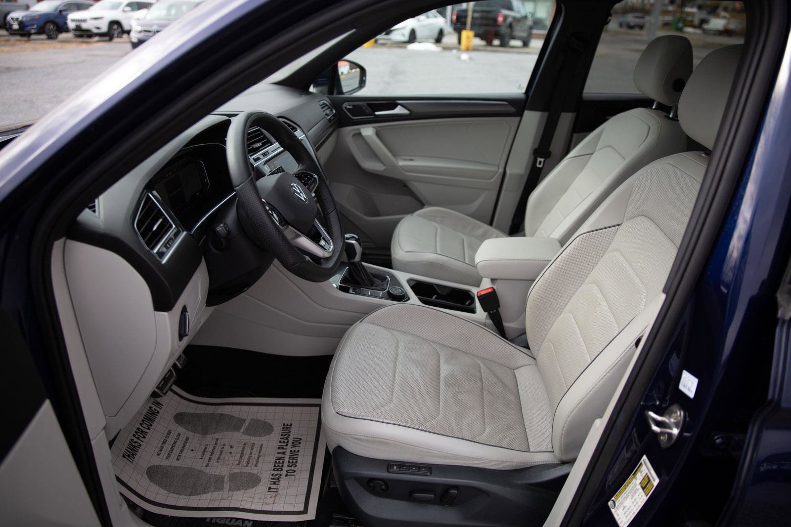 Used 2022 Volkswagen Tiguan SEL R-Line image 22