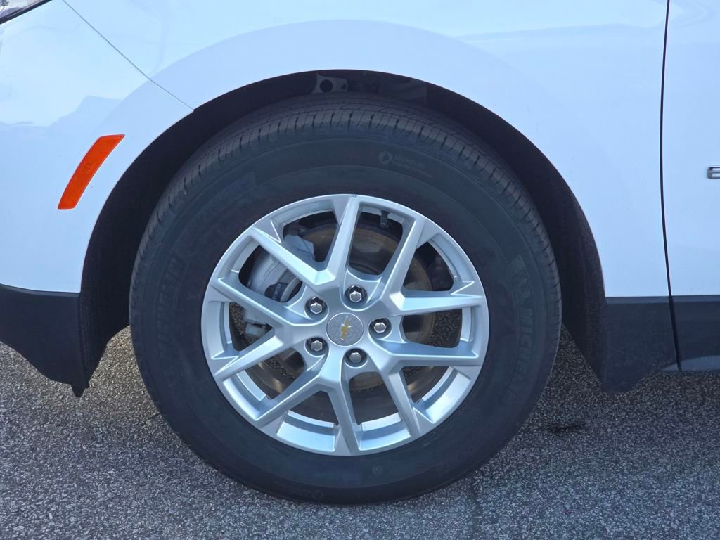 Used 2024 Chevrolet Equinox LT image 27