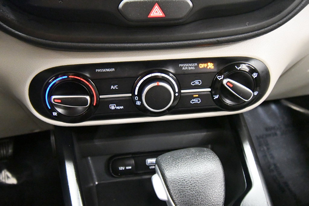 Certified 2025 Kia Soul LX FWD image 24