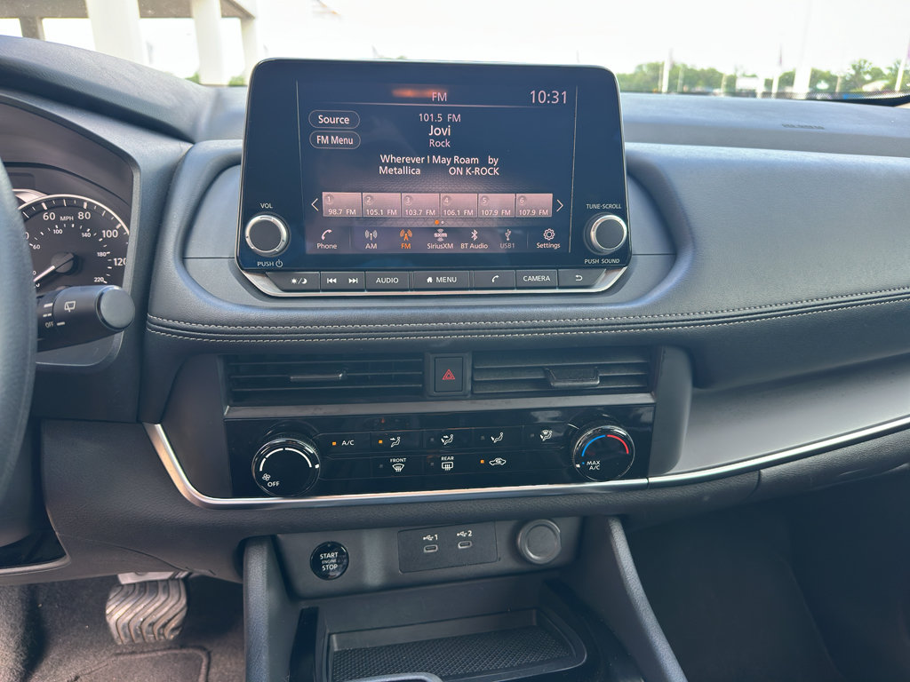 Used 2024 Nissan Rogue S AWD/4WD image 18