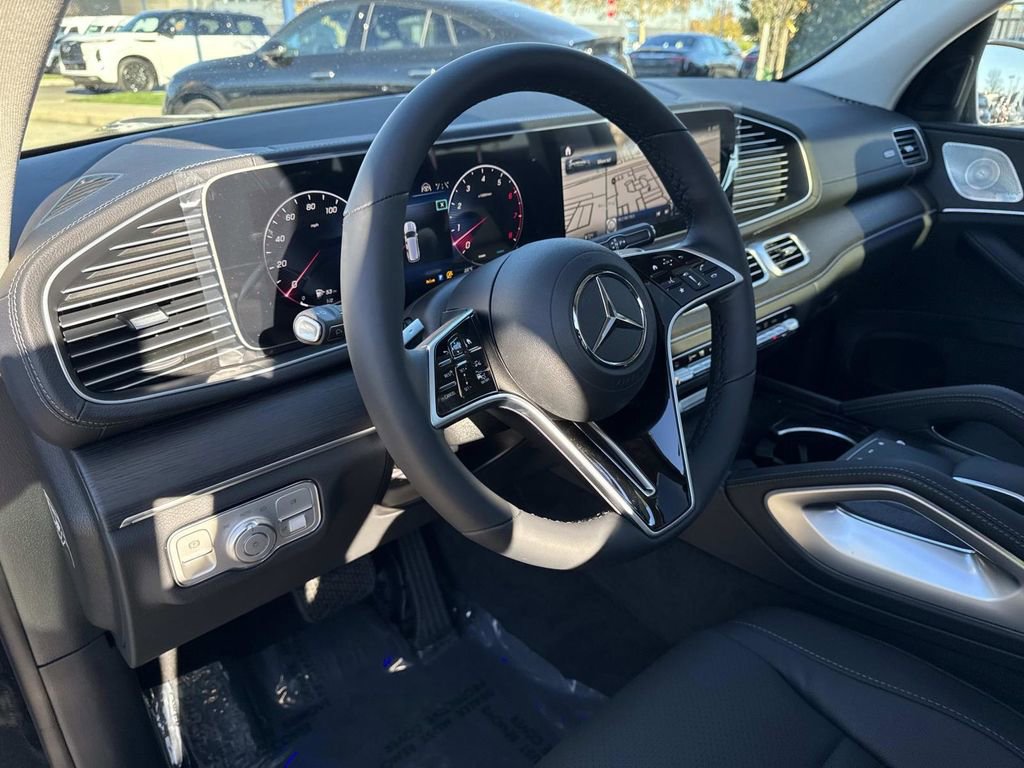 New 2026 Mercedes-Benz GLS 450 4MATIC image 19
