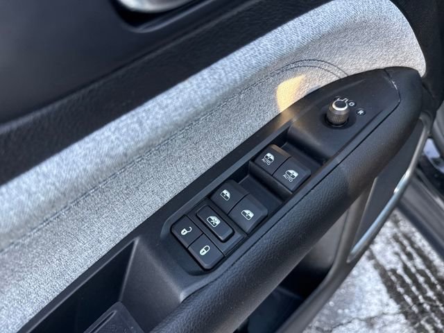 Used 2022 Jeep Compass Latitude w/ Sun and Sound Group image 10