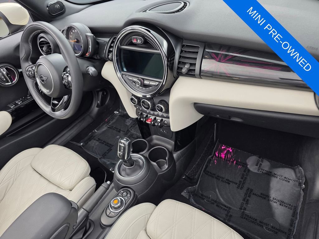 Used 2020 MINI Cooper Convertible image 28