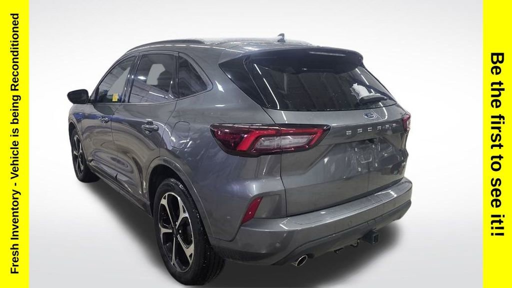 Used 2023 Ford Escape ST-Line Select w/ Tech Pack #2 image 3