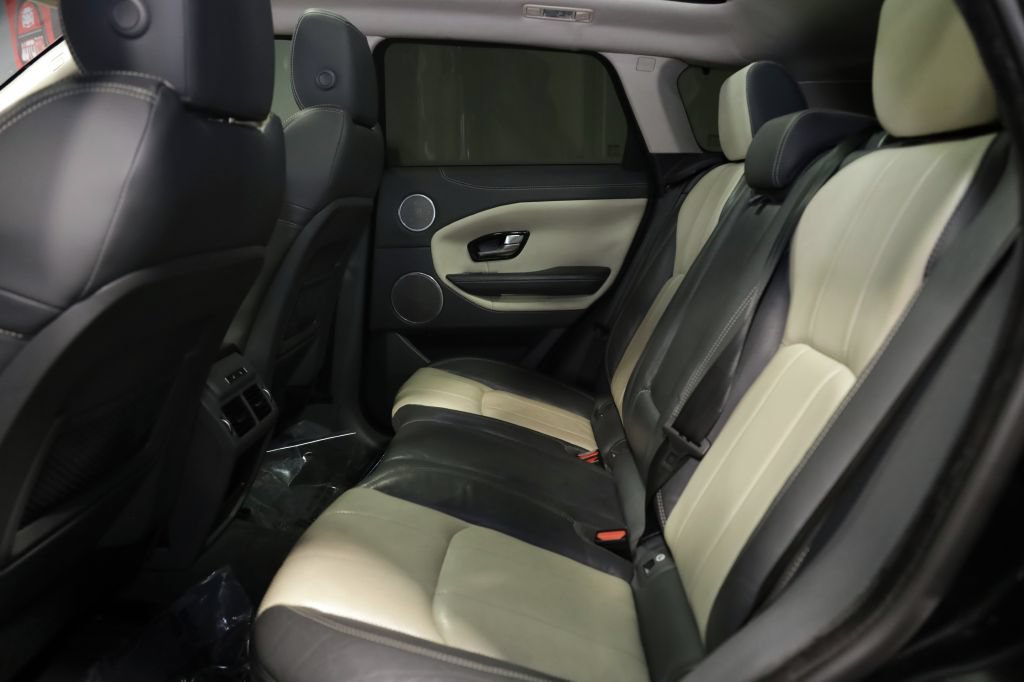Used 2018 Land Rover Range Rover Evoque SE AWD/4WD image 20