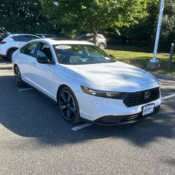 Used 2025 Honda Accord Sport image 13