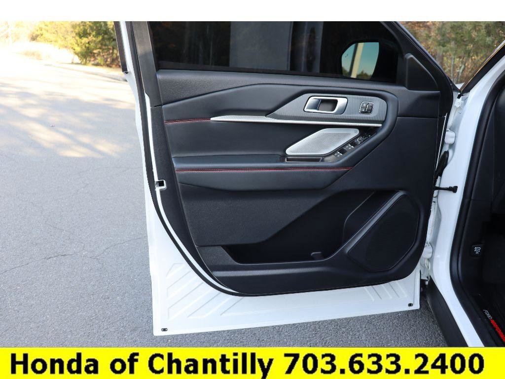 Used 2025 Ford Explorer ST w/ Sun And Sound Package image 19