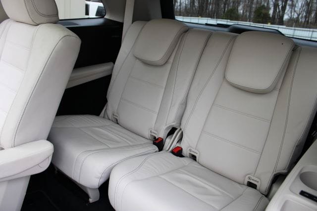 Used 2022 Mercedes-Benz GLS 450 4MATIC image 13