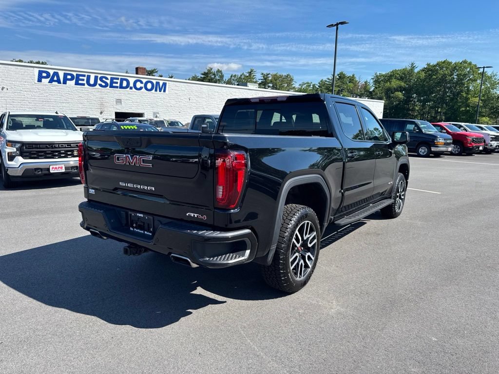 Used 2022 GMC Sierra 1500 AT4 w/ AT4 Premium Package AWD/4WD image 4