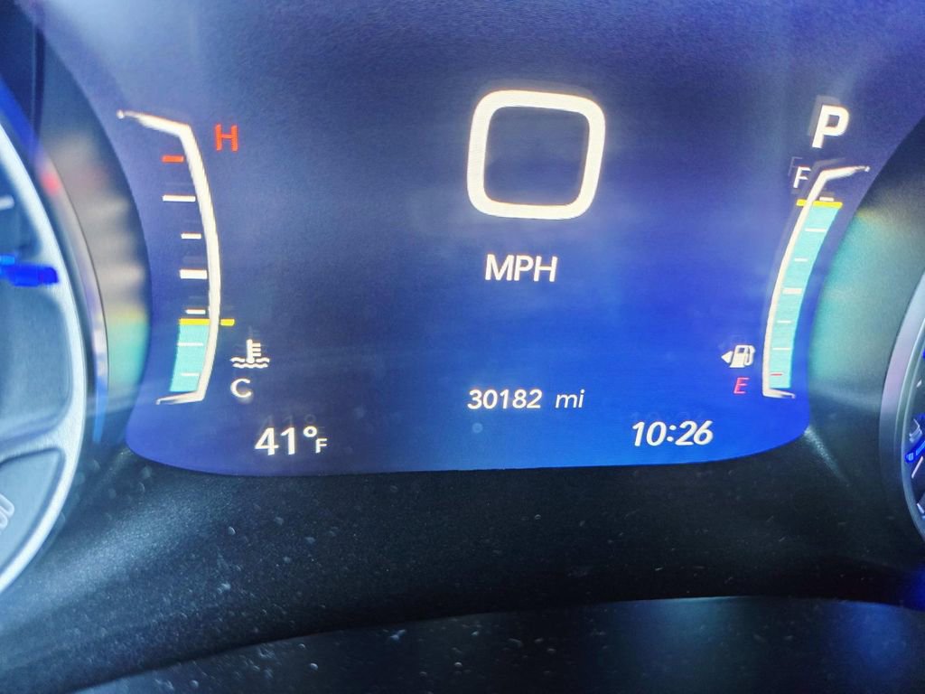 Used 2024 Chrysler Pacifica Touring-L image 24