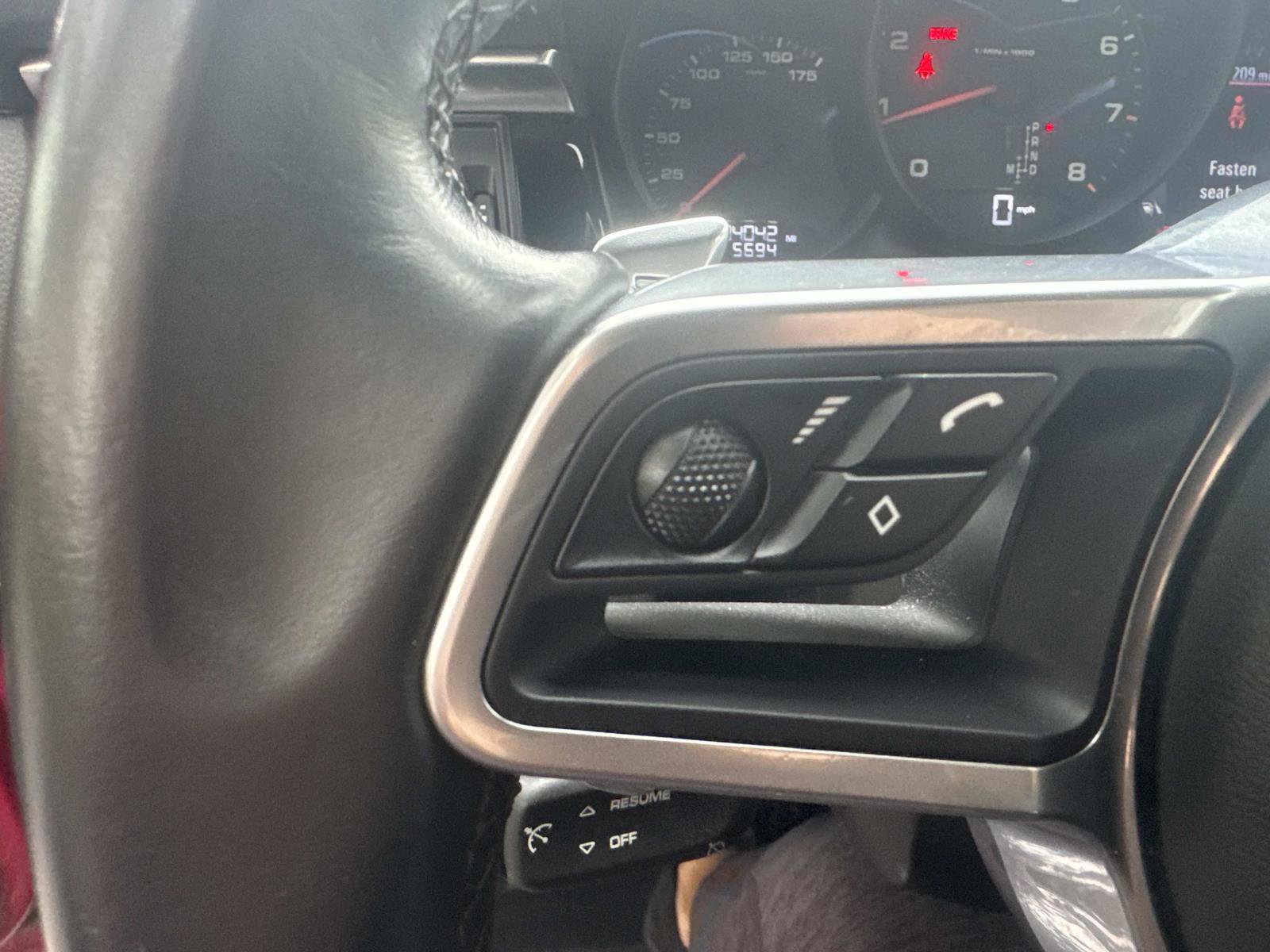 Used 2020 Porsche Macan image 28