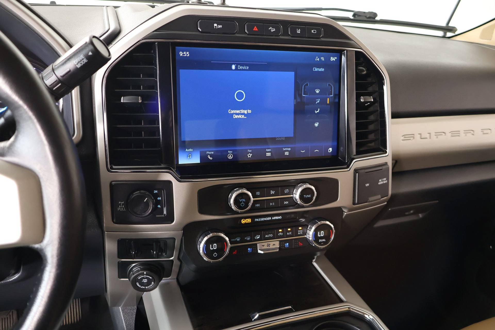Used 2022 Ford F250 Lariat w/ Lariat Ultimate Package AWD/4WD image 5
