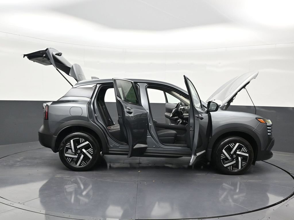 Used 2025 Nissan Kicks SV image 37