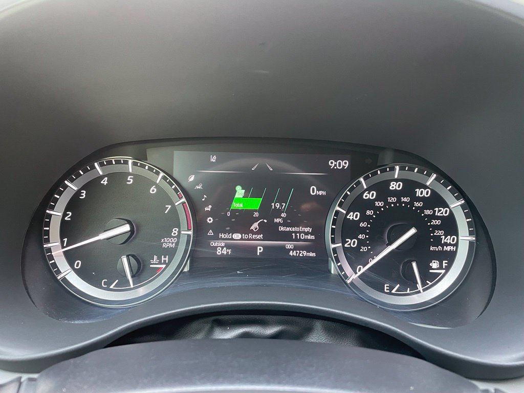 Used 2021 Toyota Highlander XLE AWD/4WD image 7