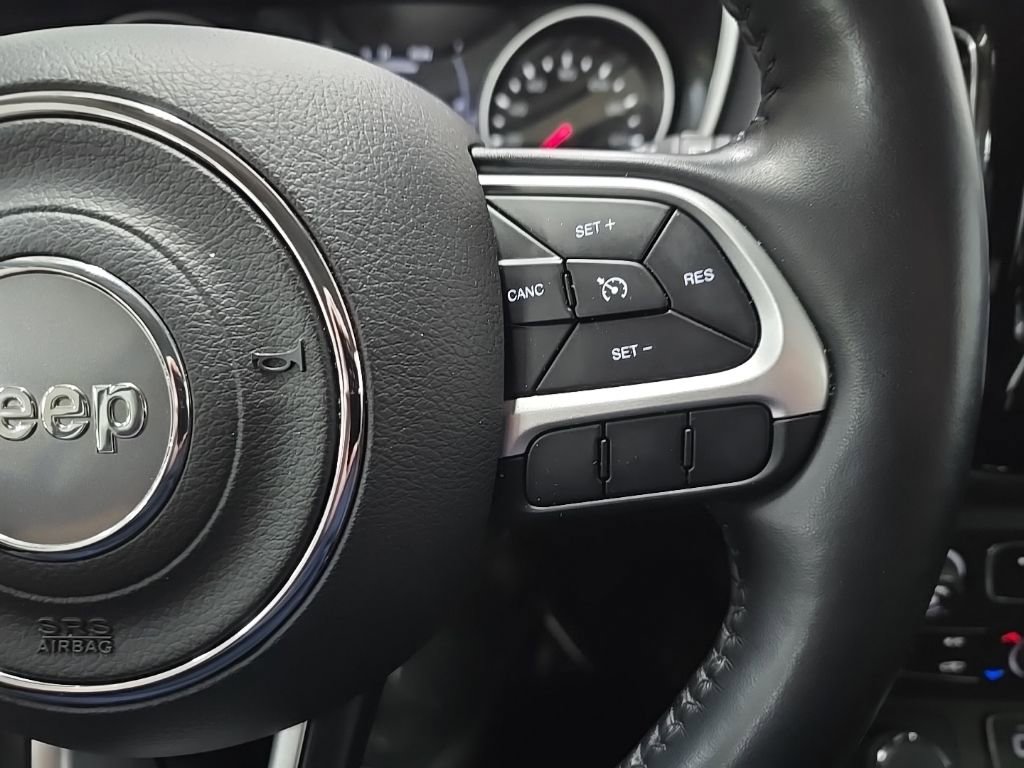 Used 2020 Jeep Compass Latitude image 21