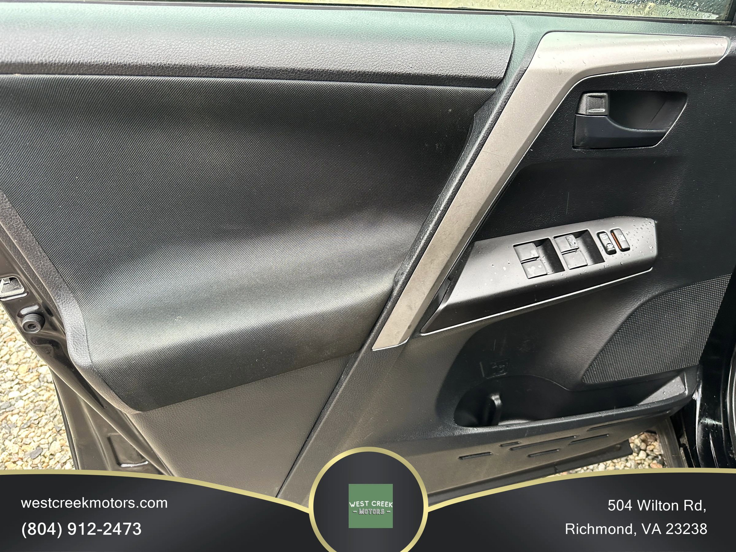 Used 2016 Toyota RAV4 LE FWD image 17