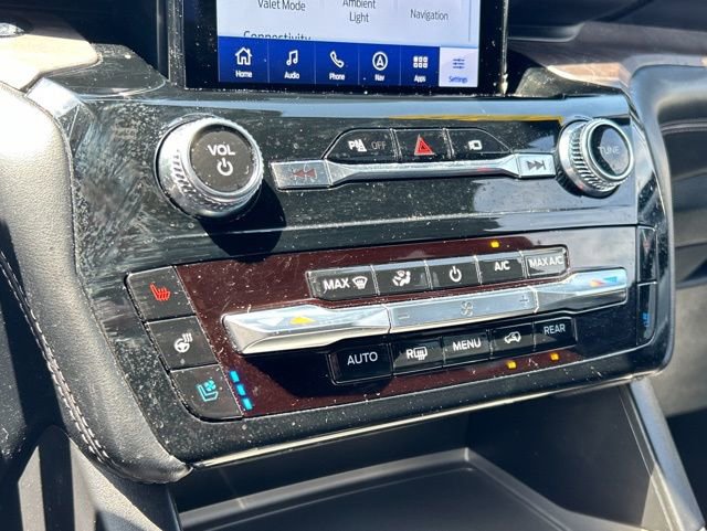 Used 2023 Ford Explorer Platinum w/ Technology Package AWD/4WD image 47