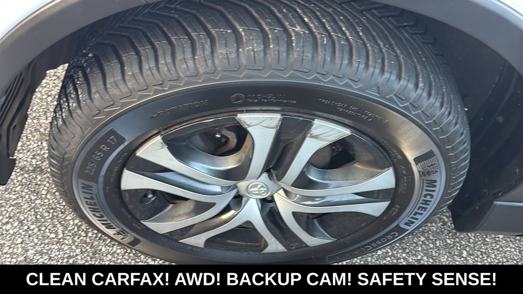 Used 2018 Toyota RAV4 LE AWD/4WD image 31