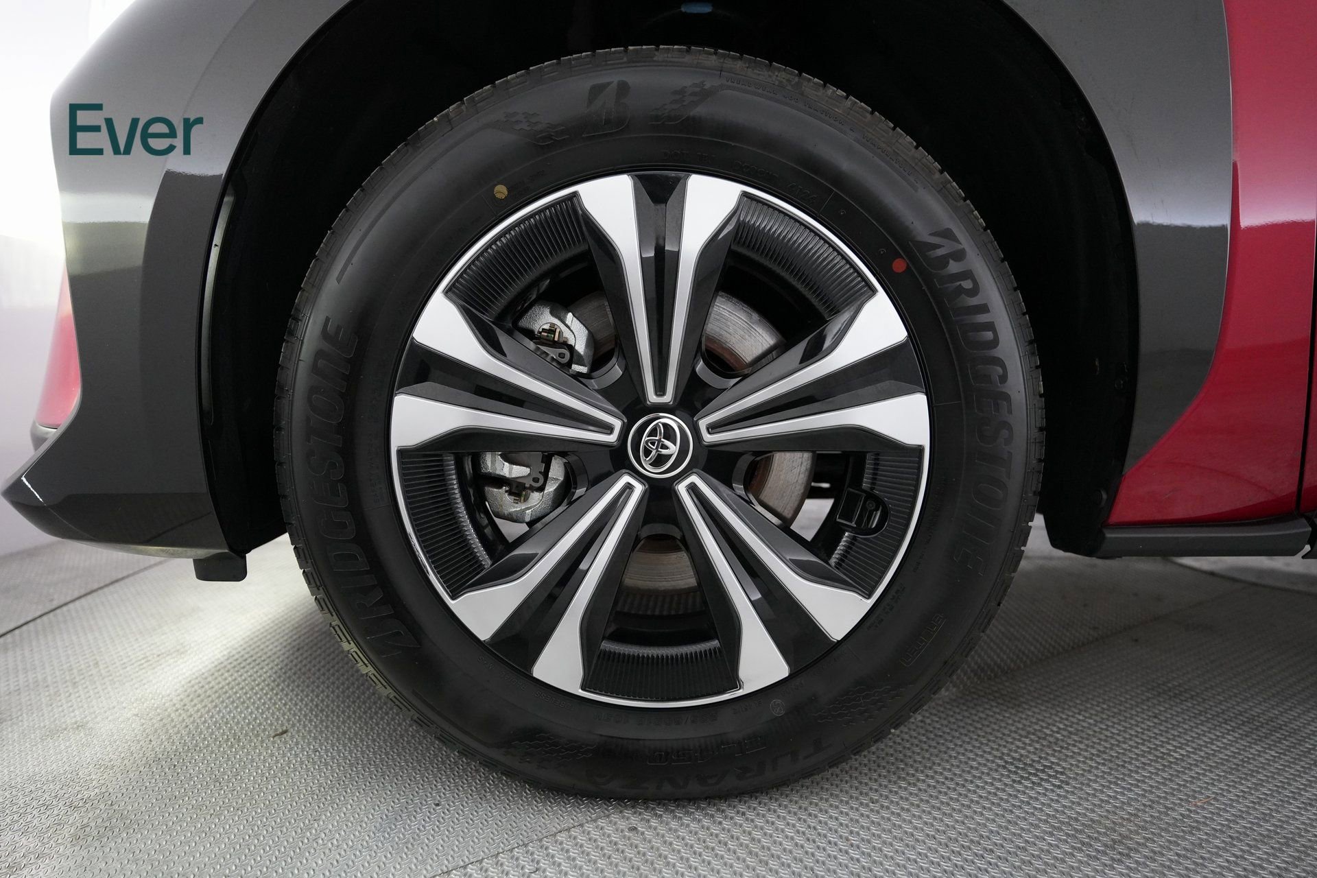 Used 2024 Toyota bZ4X XLE image 18