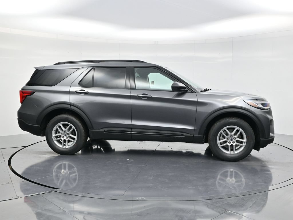 New 2026 Ford Explorer Active AWD/4WD image 4