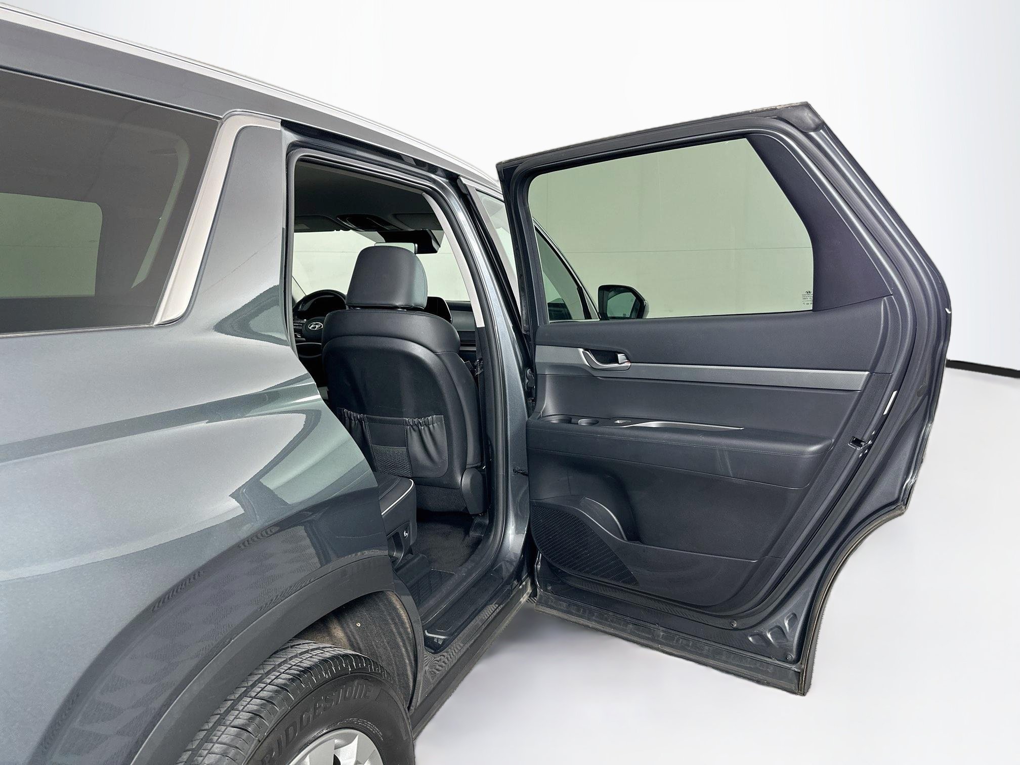 Used 2025 Hyundai Palisade SEL FWD image 32