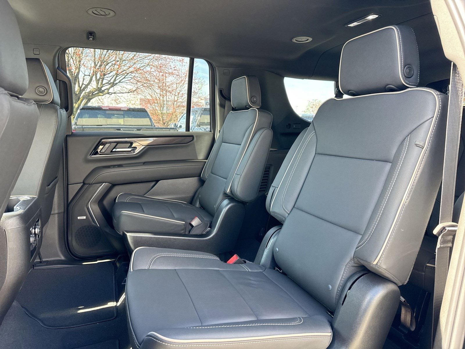 New 2026 GMC Yukon XL Elevation image 19