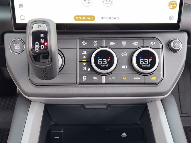 New 2026 Land Rover Defender 130 V8 AWD/4WD image 14