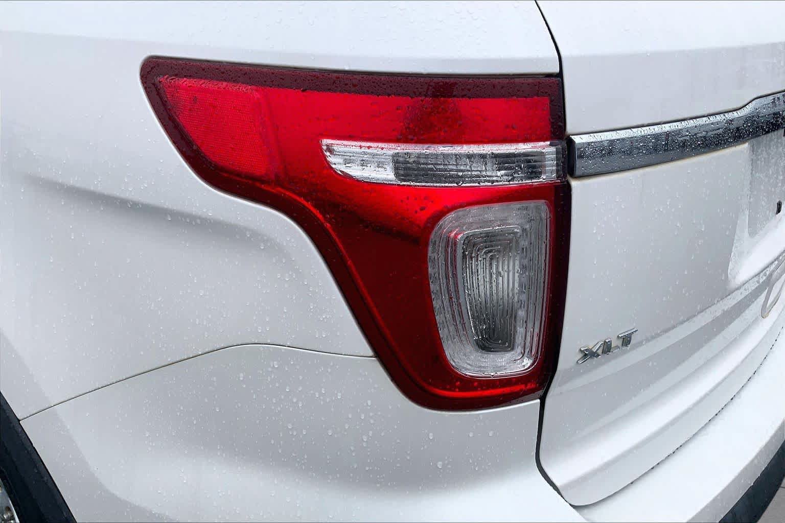 Used 2012 Ford Explorer XLT FWD image 26
