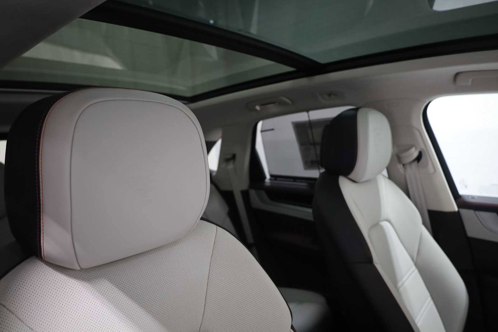 New 2025 Porsche Cayenne GTS image 22