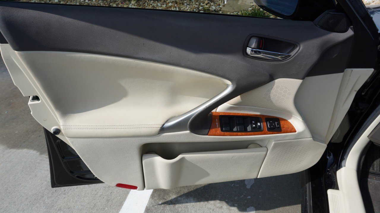 Used 2009 Lexus IS 250 RWD image 14