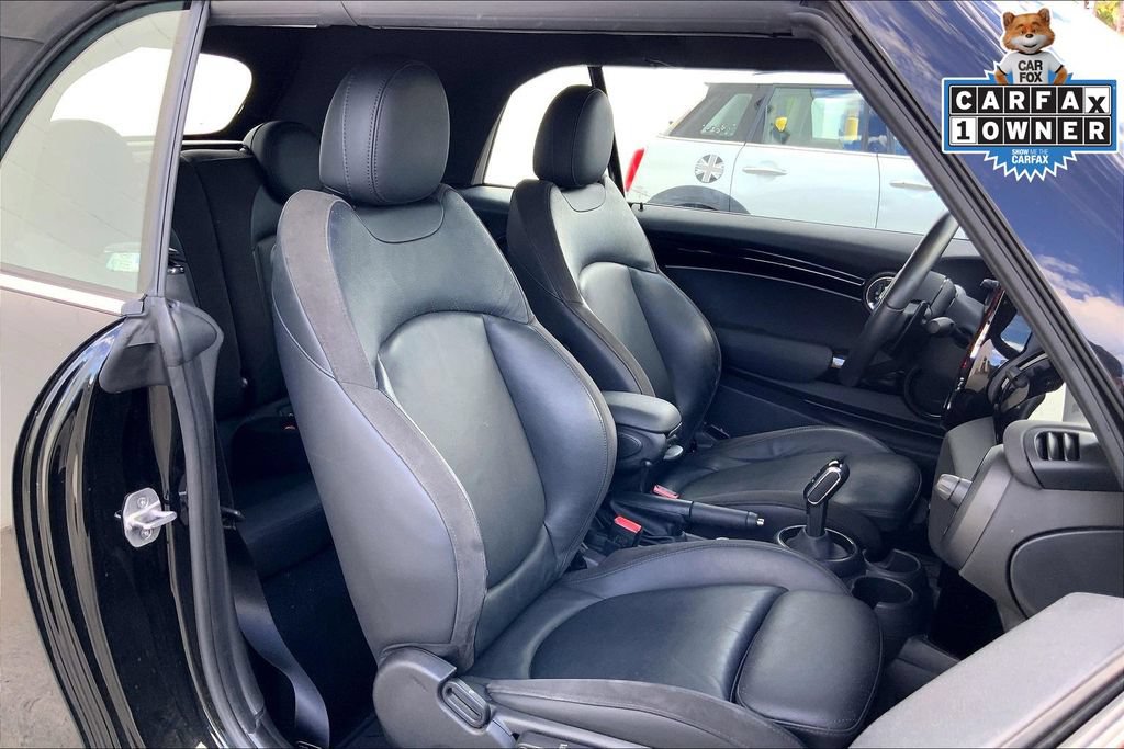 Used 2023 MINI Cooper S w/ Signature Upholstery Package FWD image 7