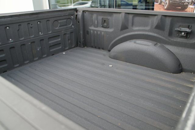 Used 2018 Ford F150 Raptor w/ Equipment Group 801A Mid image 9