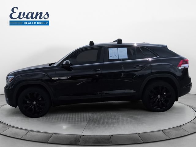 Used 2023 Volkswagen Atlas Cross Sport SE w/ Black Wheel Package AWD/4WD image 3