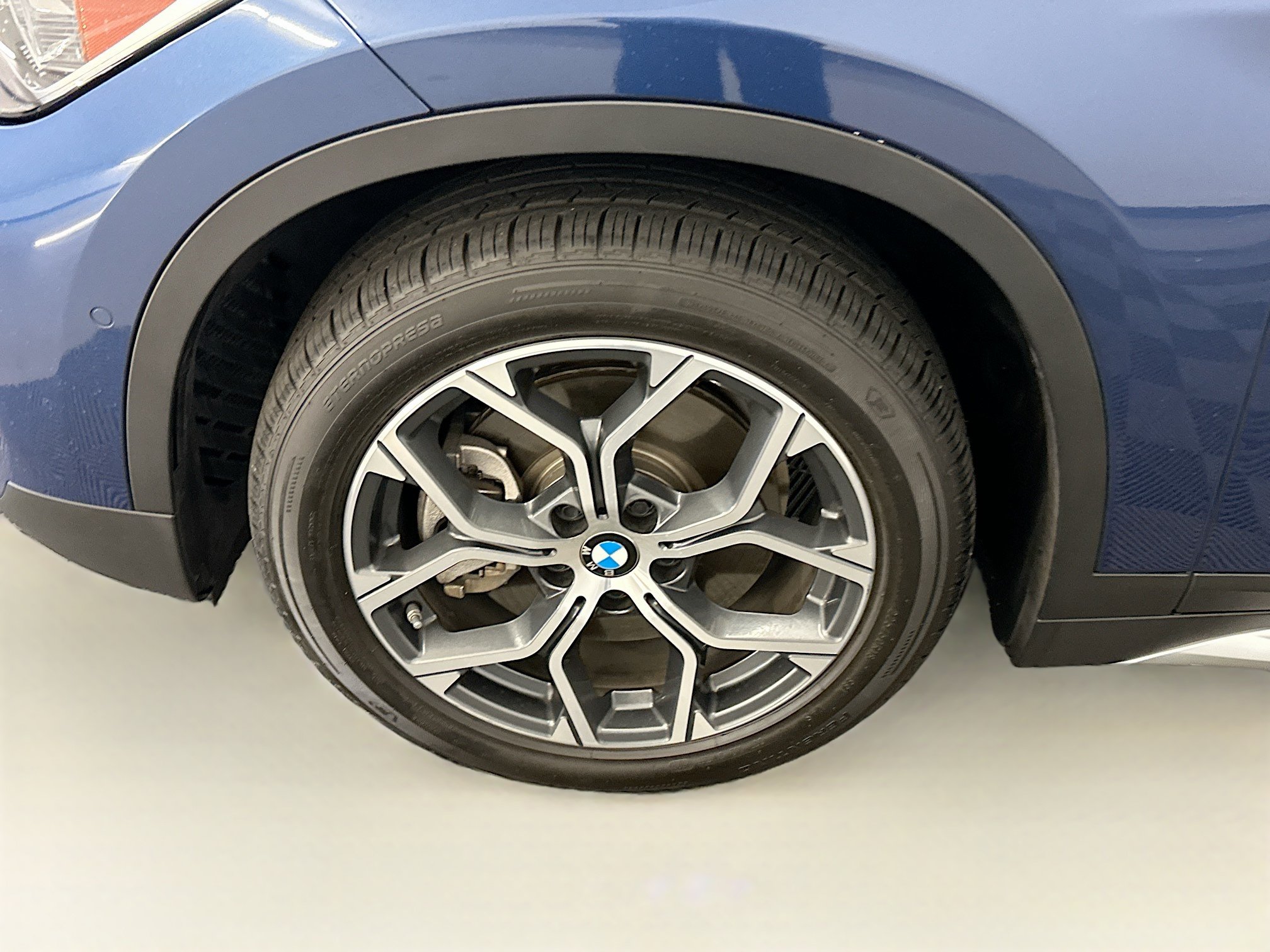 Used 2022 BMW X1 xDrive28i AWD/4WD image 11