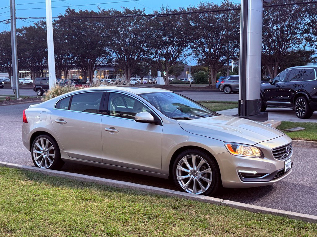 Used 2018 Volvo S60 T5 Inscription FWD image 7