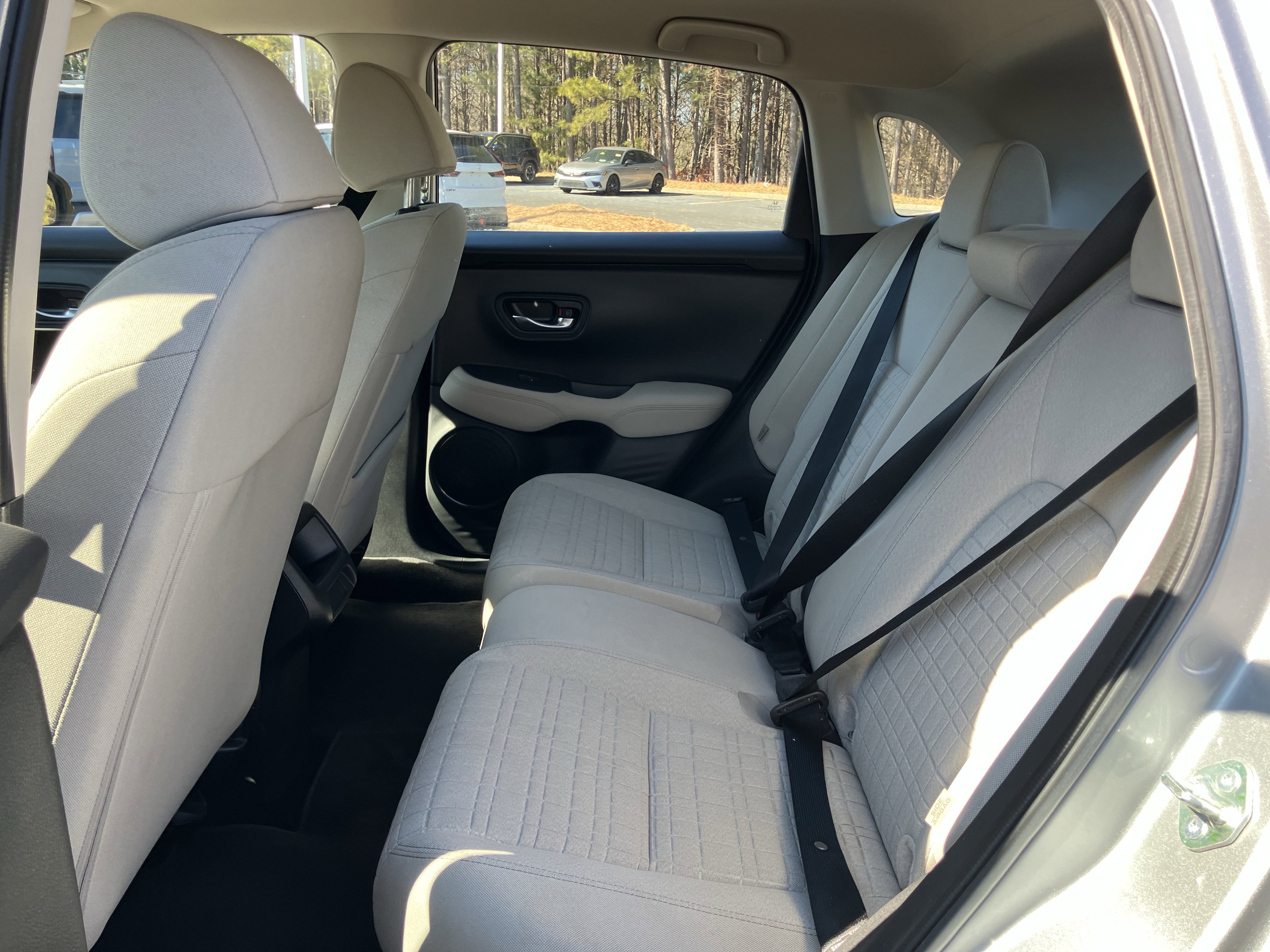 Used 2024 Honda HR-V LX image 32