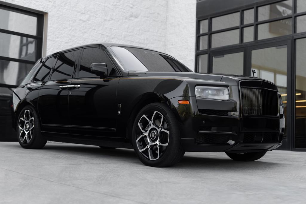 Used 2023 Rolls-Royce Cullinan Black Badge w/ Leather Finishing Pack AWD/4WD image 1