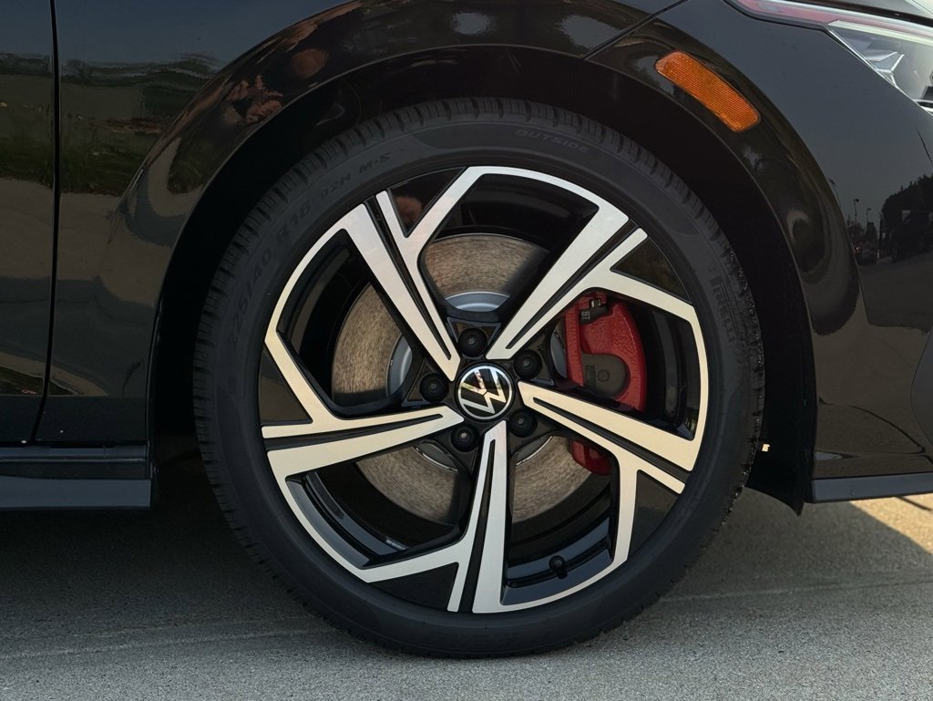 New 2025 Volkswagen GTI SE image 9