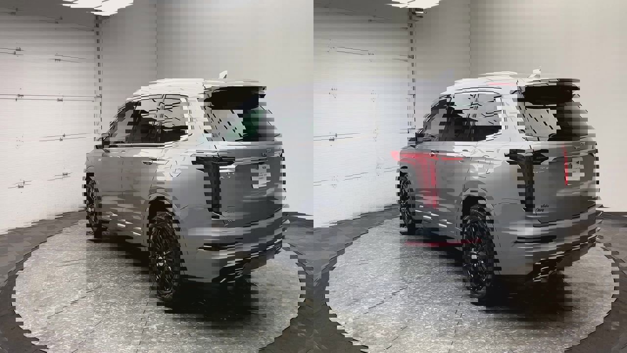 Certified 2024 Cadillac XT6 Premium Luxury w/ LPO, Floor Liner Package image 41