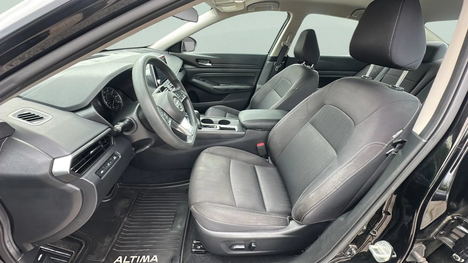 Used 2019 Nissan Altima 2.5 S FWD image 17