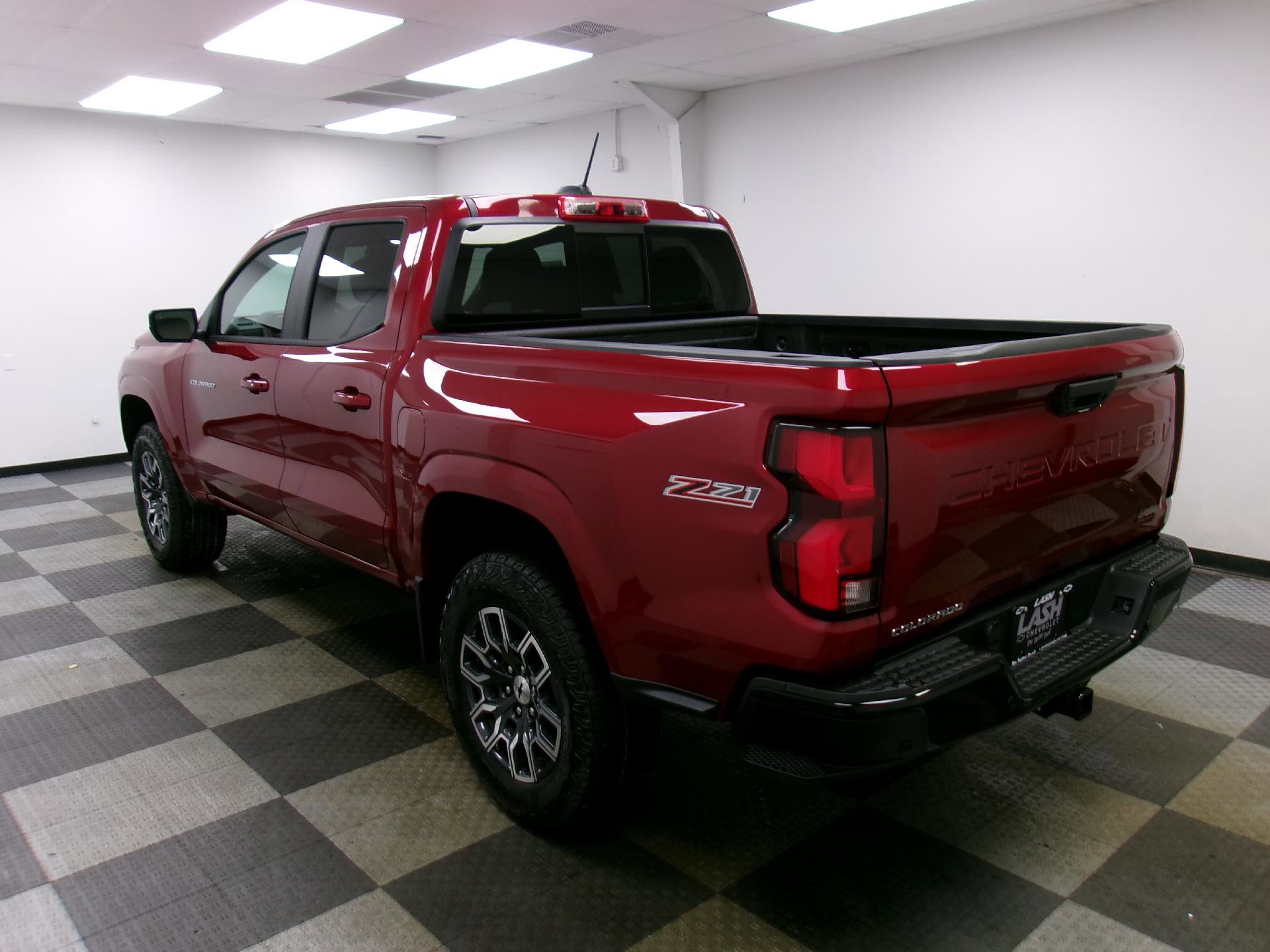 New 2026 Chevrolet Colorado Z71 w/ Technology Package AWD/4WD image 2