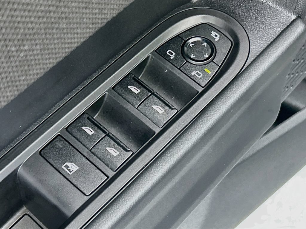 Certified 2026 MINI Cooper 4-Door Hardtop FWD image 25