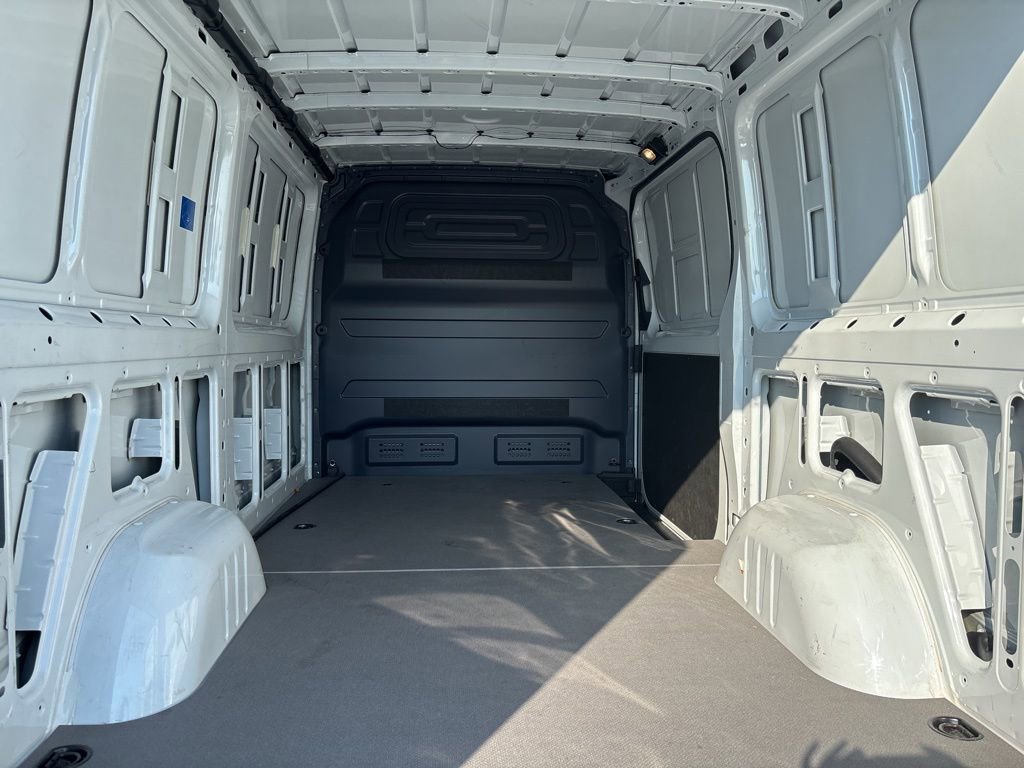 Used 2023 Mercedes-Benz Sprinter 144 Cargo image 14