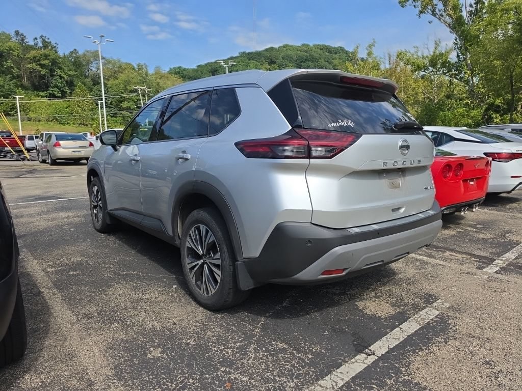 Used 2021 Nissan Rogue SV w/ Premium Package AWD/4WD image 6