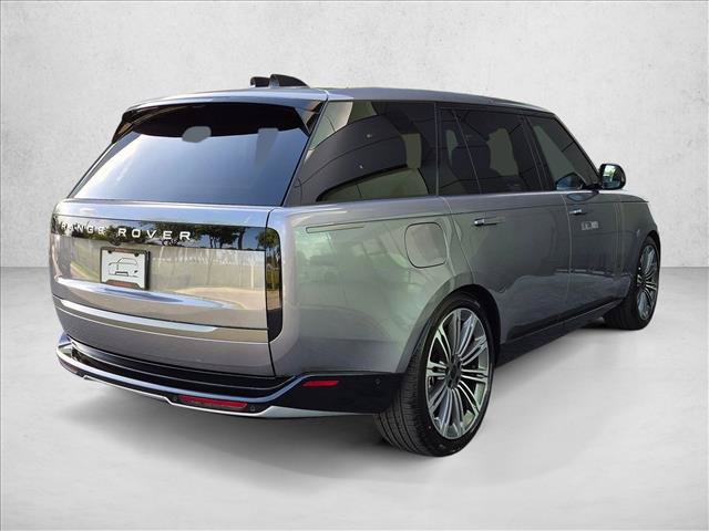 New 2026 Land Rover Range Rover Long Wheelbase SE AWD/4WD image 2