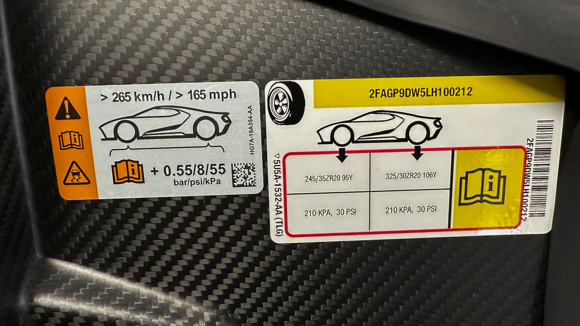 Used 2020 Ford GT Carbon Series RWD image 58