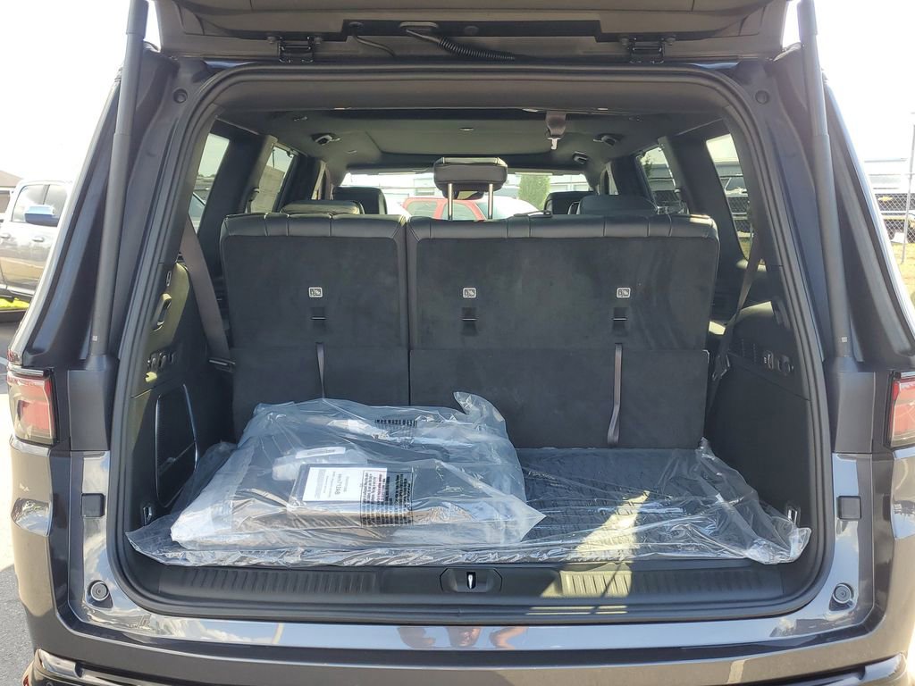 New 2025 Jeep Wagoneer Series II w/ Convenience Group I image 12