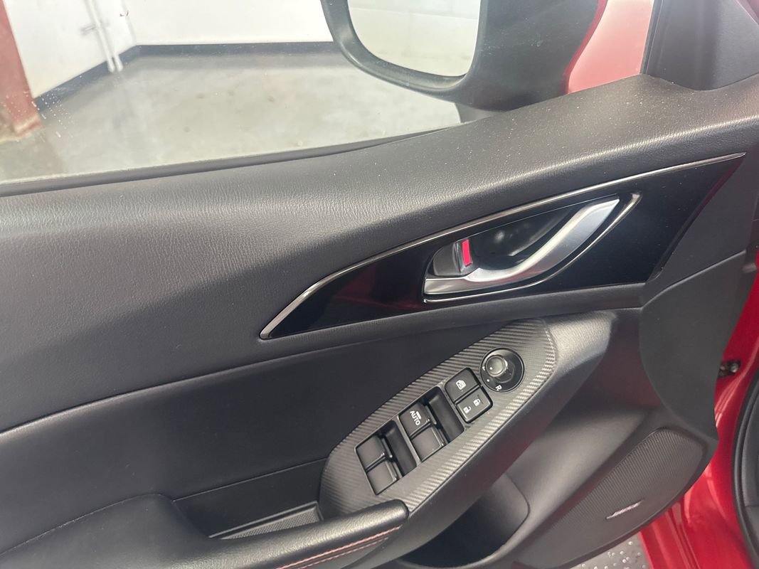 Used 2015 MAZDA MAZDA3 s Touring FWD image 10